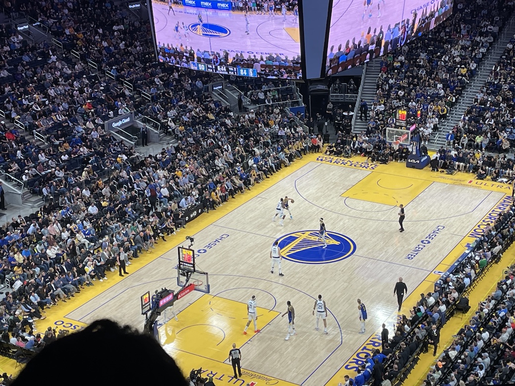 steph curry dribbling in the fourth quarter